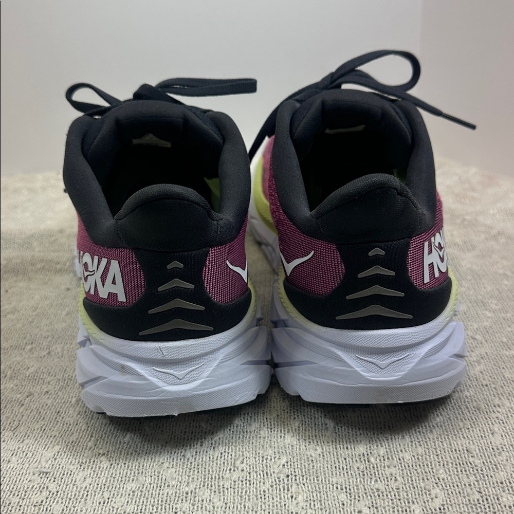 HOKA Clifton 8 Shoes Sneakers Women's size 10 Berry Rose - Picture 6 of 10